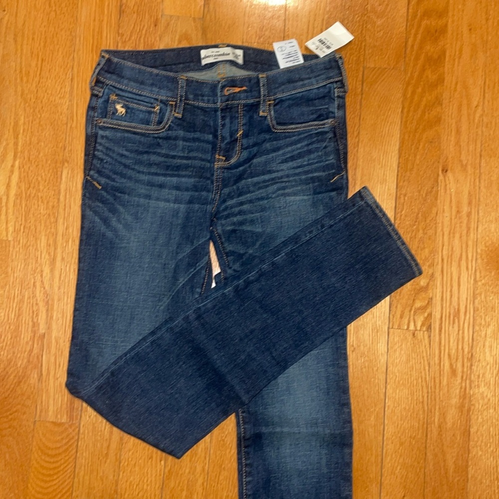 Abercrombie Kids NWT 16 slim blue jeans